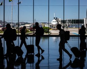 Governo federal cria comitê com empresas aéreas diante de reclamações de consumidores | Míriam Leitão