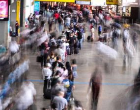 Teve problema com a companhia aérea? Saiba seus direitos e veja como registrar uma reclamação