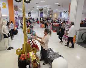 Procon: veja os direitos do consumidor na troca de presentes de Natal