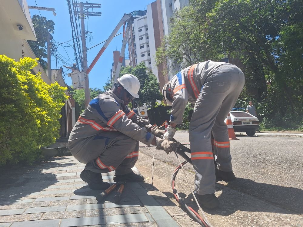 Enel_Funcionarios.jpg