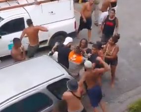 Funcionários da Light são agredidos por moradores ao cortar a luz de consumidor por falta de pagamento no Rio; VEJA VÍDEO