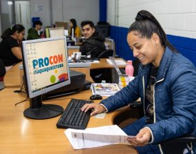 Procon reforça orientações aos consumidores para compras de fim de ano