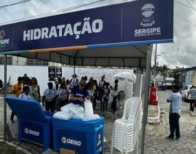 Procon Sergipe fiscaliza distribuição gratuita de água em eventos