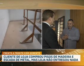 Patrulha do Consumidor : cliente compra pisos de madeira e escada de metal, mas loja não entrega – Cidade Alerta